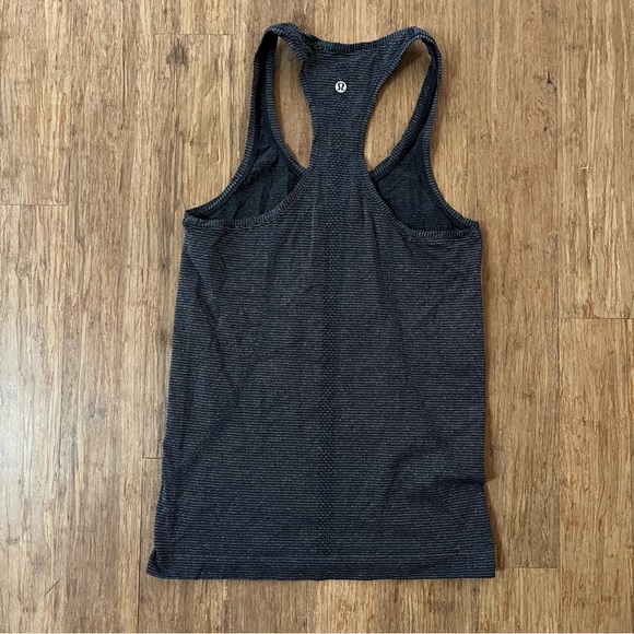 Lululemon Swiftly Tech Racerback Black / Silver, Sz 6 - Picture 4 of 5